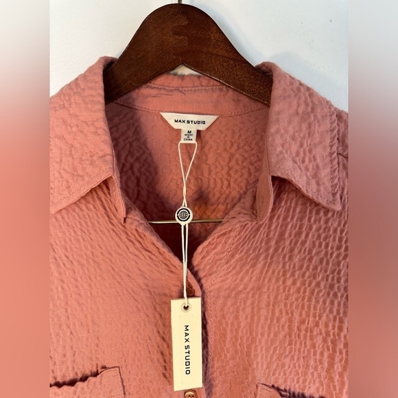 NWT Max Studio Coral Button Down Collared Women’s Blouse Size Medium - Picture 5 of 12